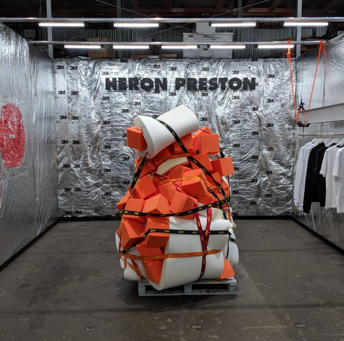 Heron Preston - La Familia Street Culture