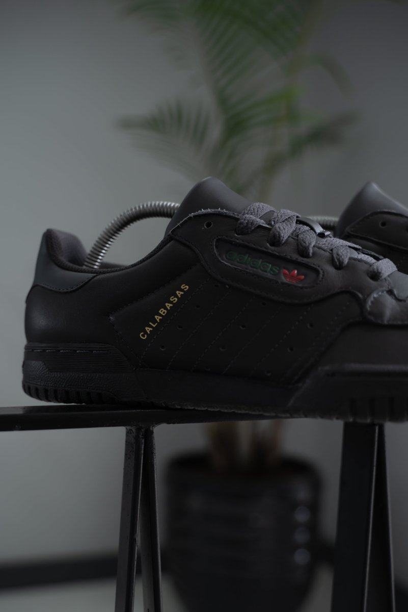 Adidas Yeezy Powerphase Calabasas Core Black - La Familia Street Culture - YEEZY - Adidas Yeezy Powerphase Calabasas Core Black - La Familia Street Culture - Adidas - Calabasas - Yeezy