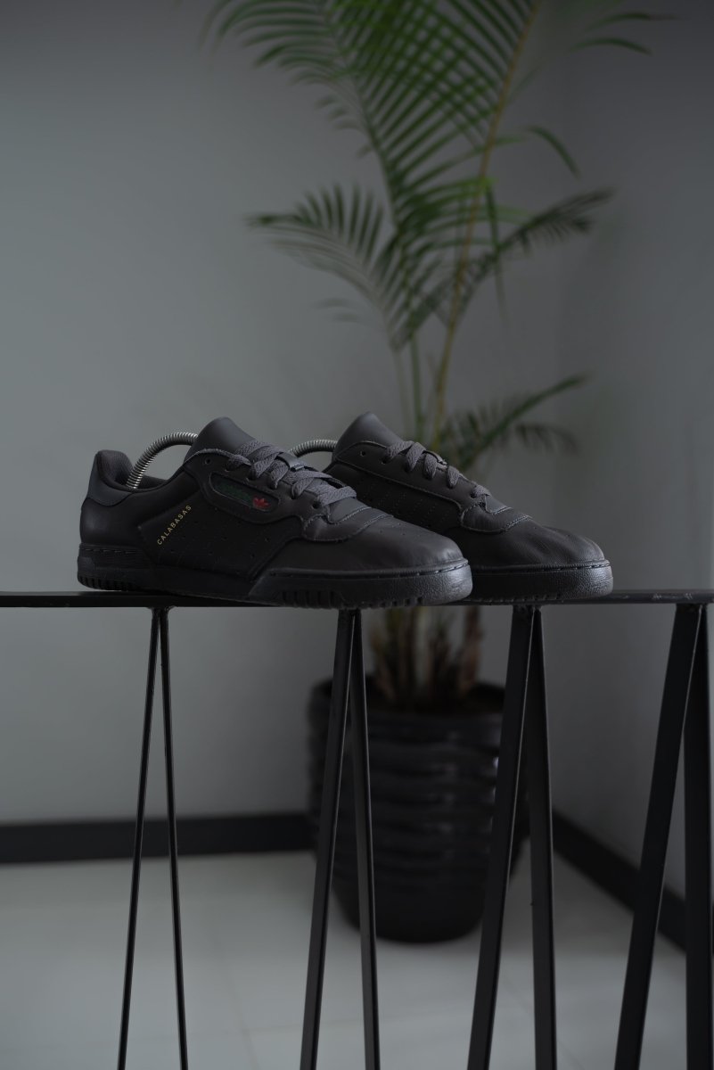 Adidas Yeezy Powerphase Calabasas Core Black - La Familia Street Culture - YEEZY - Adidas Yeezy Powerphase Calabasas Core Black - La Familia Street Culture - Adidas - Calabasas - Yeezy