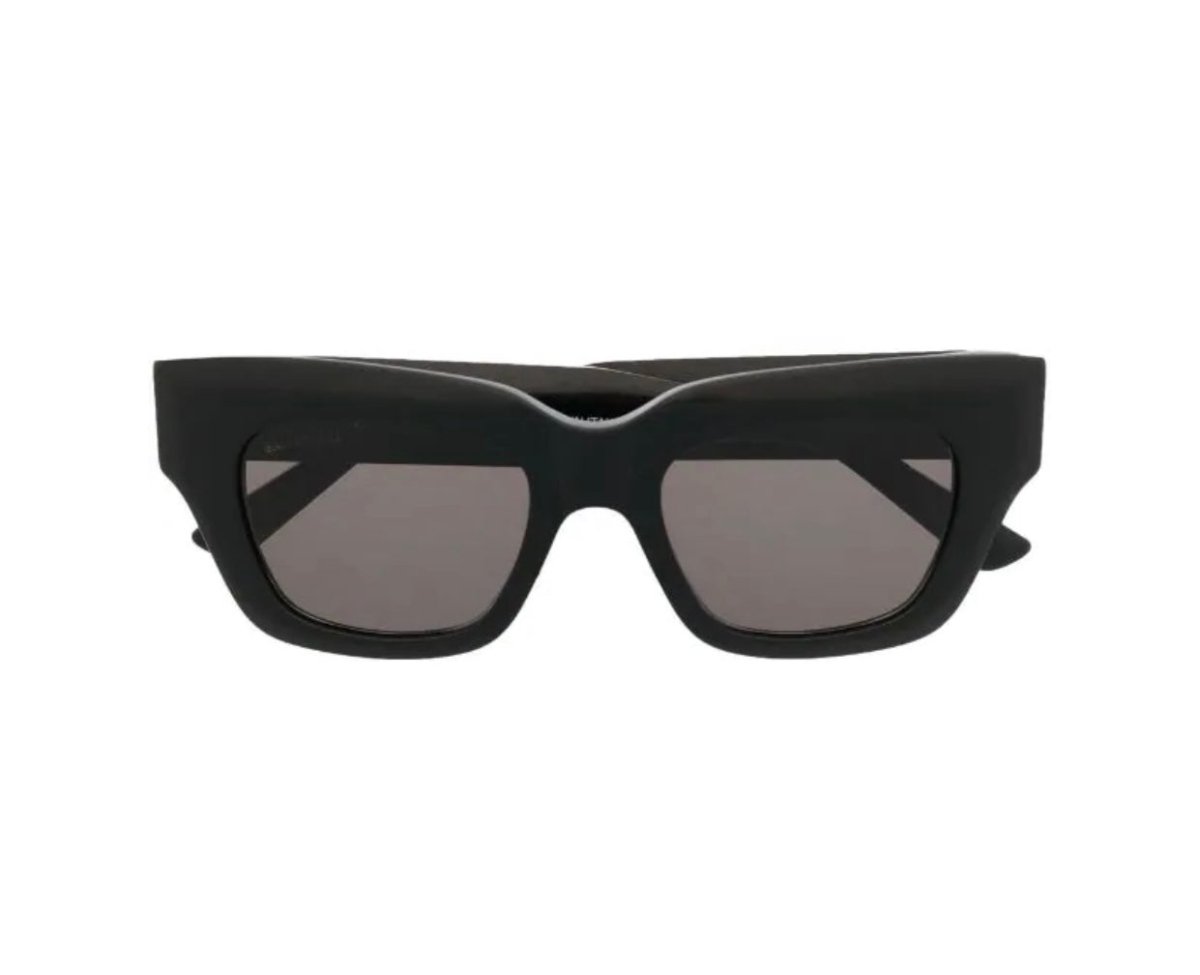 Balenciaga Logo - Plaque D - Frame Sunglasses - La Familia Street Culture - Balenciaga - Balenciaga Logo - Plaque D - Frame Sunglasses - La Familia Street Culture - Balenciaga Logo - Plaque D - Frame Sunglasses -