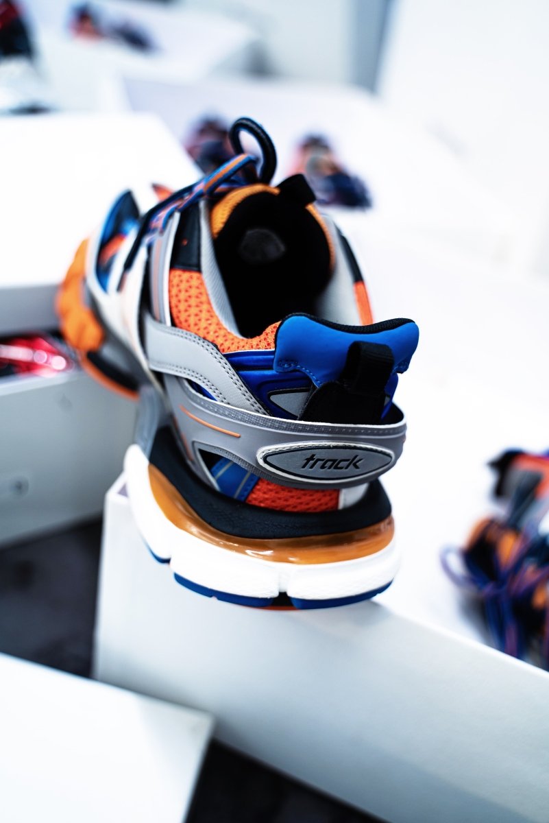Balenciaga Track Runner, Orange - La Familia Street Culture - Balenciaga - Balenciaga Track Runner, Orange - La Familia Street Culture - Balenci - Balenciaga - Hypebeast