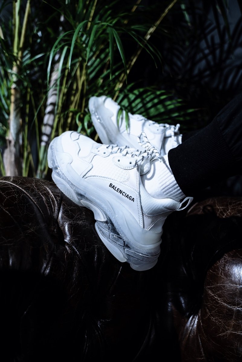 Balenciaga Triple S Clear Sole trainer - La Familia Street Culture - Balenciaga - Balenciaga Triple S Clear Sole trainer - La Familia Street Culture - All White - Balenci - Balenciaga
