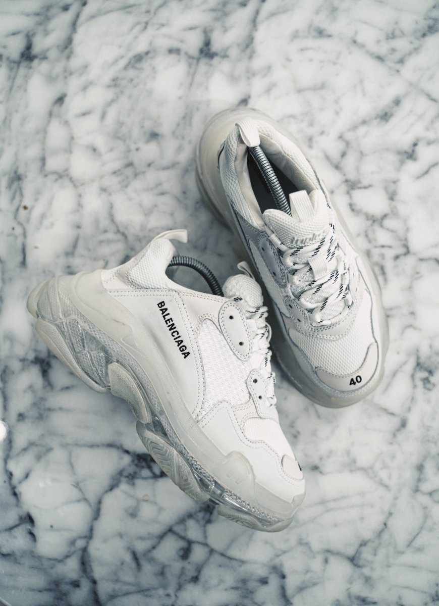 Balenciaga Triple S Clear Sole trainer - La Familia Street Culture - Balenciaga - Balenciaga Triple S Clear Sole trainer - La Familia Street Culture - All White - Balenci - Balenciaga