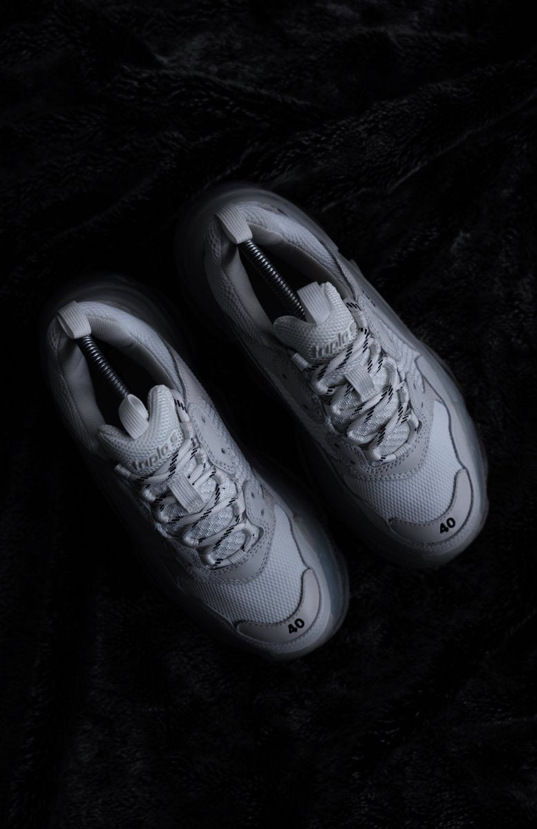 Balenciaga Triple S Clear Sole trainer - La Familia Street Culture - Balenciaga - Balenciaga Triple S Clear Sole trainer - La Familia Street Culture - All White - Balenci - Balenciaga
