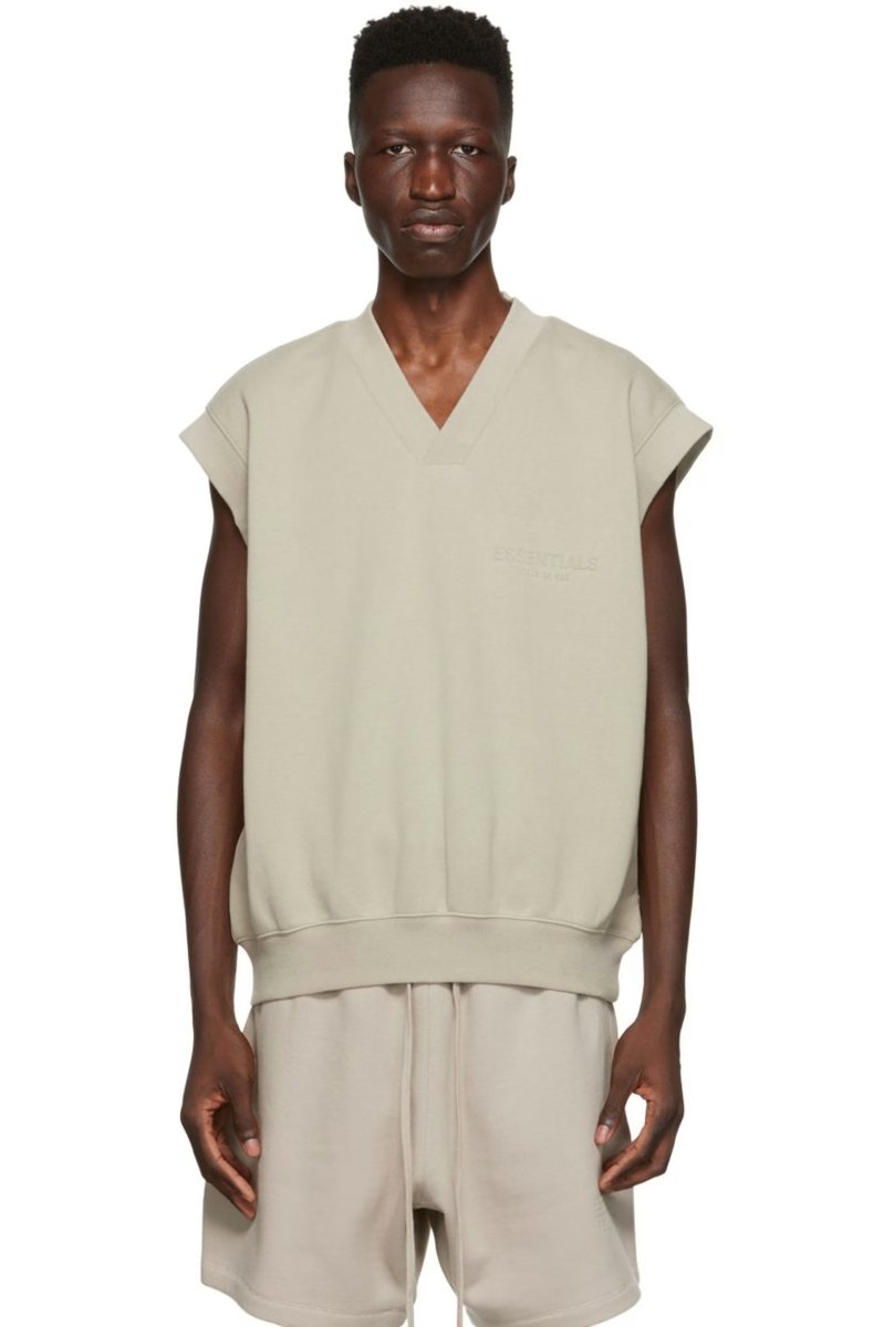 Fear Of God Essentials V - Neck Vest Smoke - La Familia Street Culture - FEAR OF GOD - Fear Of God Essentials V - Neck Vest Smoke -