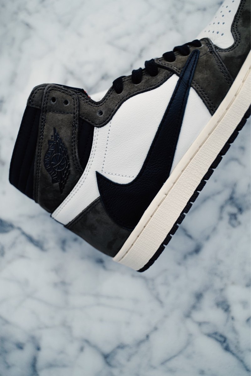 Jordan 1 Cactus Jack retro high Travis Scott - La Familia Street Culture - Air Jordan - Jordan 1 Cactus Jack retro high Travis Scott - La Familia Street Culture - Air Jordan - Cactus Jack - Hypebeast