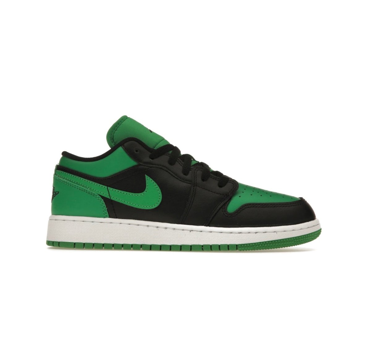 Jordan 1 Low Black Lucky Green - La Familia Street Culture - Jordan - Jordan 1 Low Black Lucky Green - La Familia Street Culture - Air Jordan 1 Low Black Lucky Green -