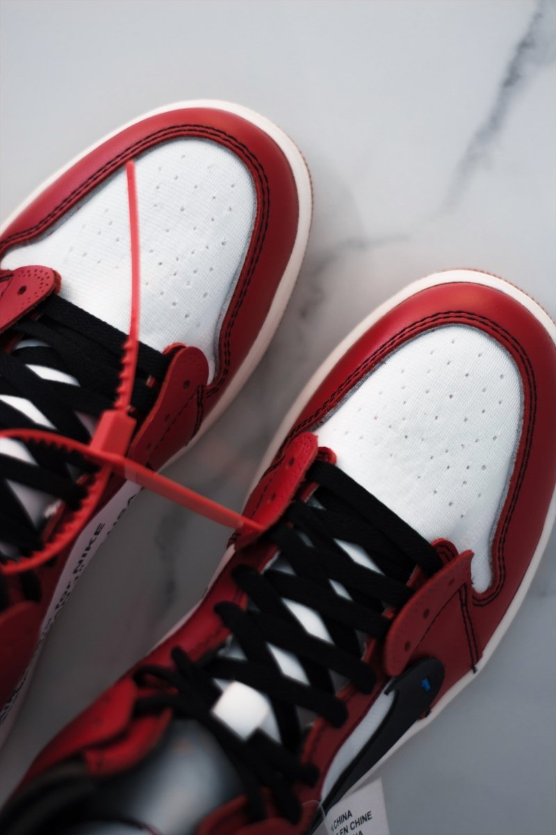 Jordan 1 Off - White retro The 10: Chicago - La Familia Street Culture - Air Jordan - Jordan 1 Off - White retro The 10: Chicago - La Familia Street Culture - Air Jordan - Chicago - Deconstructed