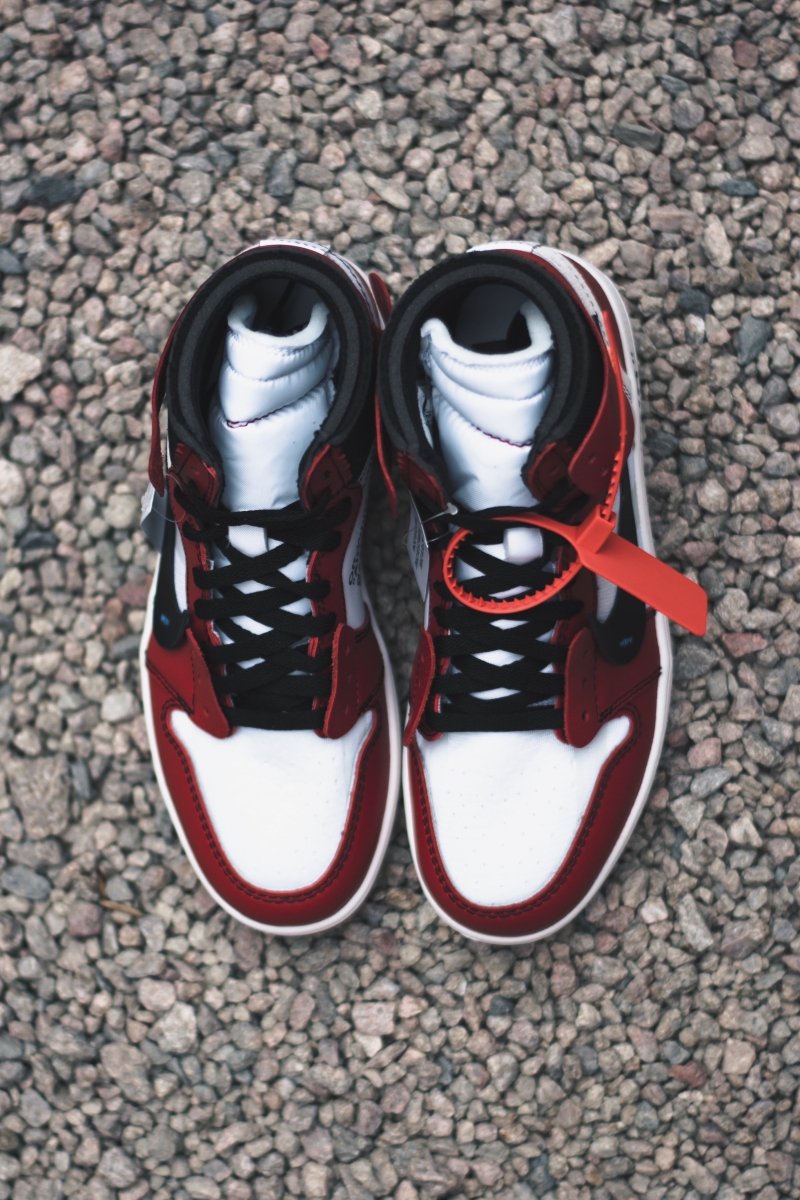 Jordan 1 Off - White retro The 10: Chicago - La Familia Street Culture - Air Jordan - Jordan 1 Off - White retro The 10: Chicago - La Familia Street Culture - Air Jordan - Chicago - Deconstructed