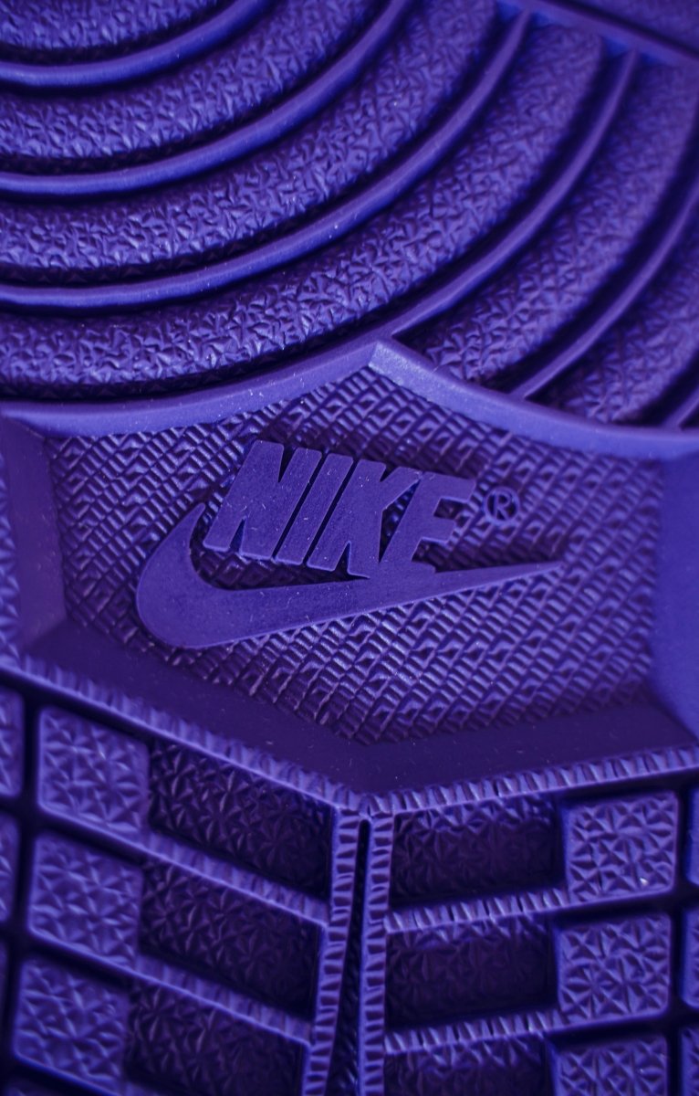 Jordan 1 Retro High Court Purple White - La Familia Street Culture - Air Jordan - Jordan 1 Retro High Court Purple White - La Familia Street Culture - Air Jordan - Air Jordan 1 - court purple