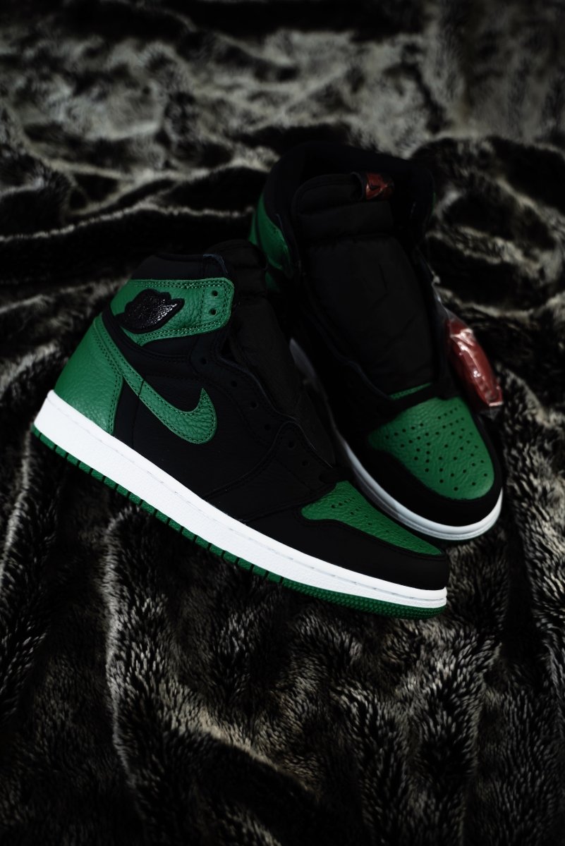 Jordan Retro High Pine Green Black