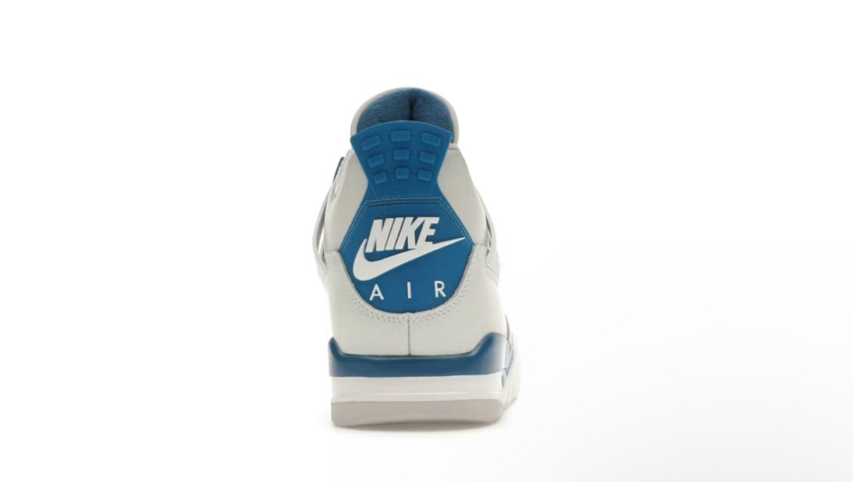 Jordan 4 Retro Military Blue (2024) - La Familia Street Culture - Air Jordan - 2024 - Air Jordan - Air Jordan 4