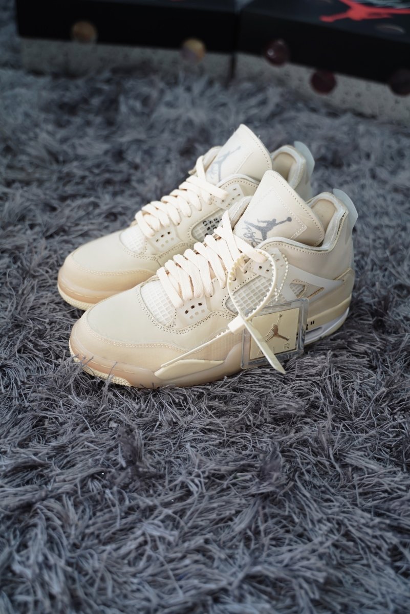 Jordan 4 retro Off - White sail (W) - La Familia Street Culture - Air Jordan - Jordan 4 retro Off - White sail (W) - La Familia Street Culture - Air Jordan - Air Jordan 4 - AJ