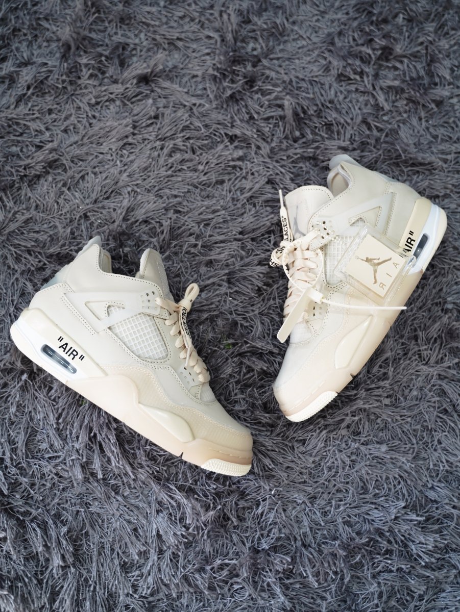 Jordan 4 retro Off - White sail (W) - La Familia Street Culture - Air Jordan - Jordan 4 retro Off - White sail (W) - La Familia Street Culture - Air Jordan - Air Jordan 4 - AJ