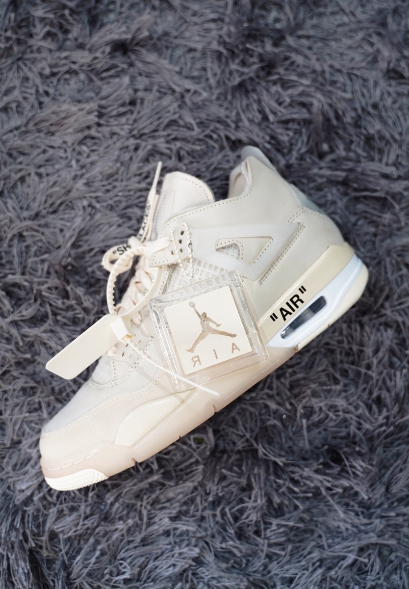 Jordan 4 retro Off - White sail (W) - La Familia Street Culture - Air Jordan - Jordan 4 retro Off - White sail (W) - La Familia Street Culture - Air Jordan - Air Jordan 4 - AJ