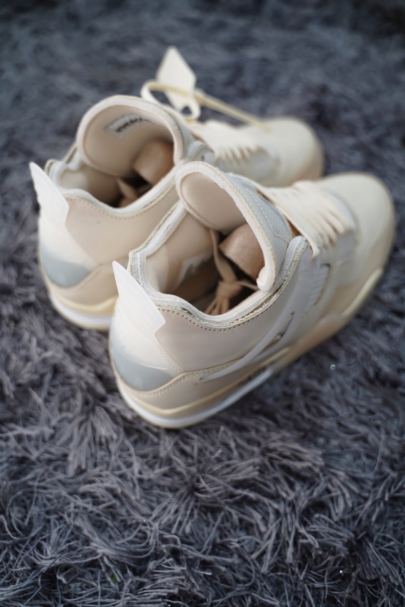 Jordan 4 retro Off - White sail (W) - La Familia Street Culture - Air Jordan - Jordan 4 retro Off - White sail (W) - La Familia Street Culture - Air Jordan - Air Jordan 4 - AJ