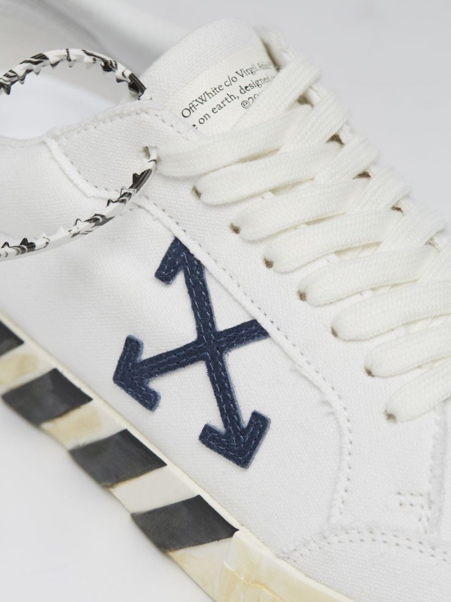 Off - White Low Vulcanized Sneakers White - La Familia Street Culture - Off - White - Off - White Low Vulcanized Sneakers White -