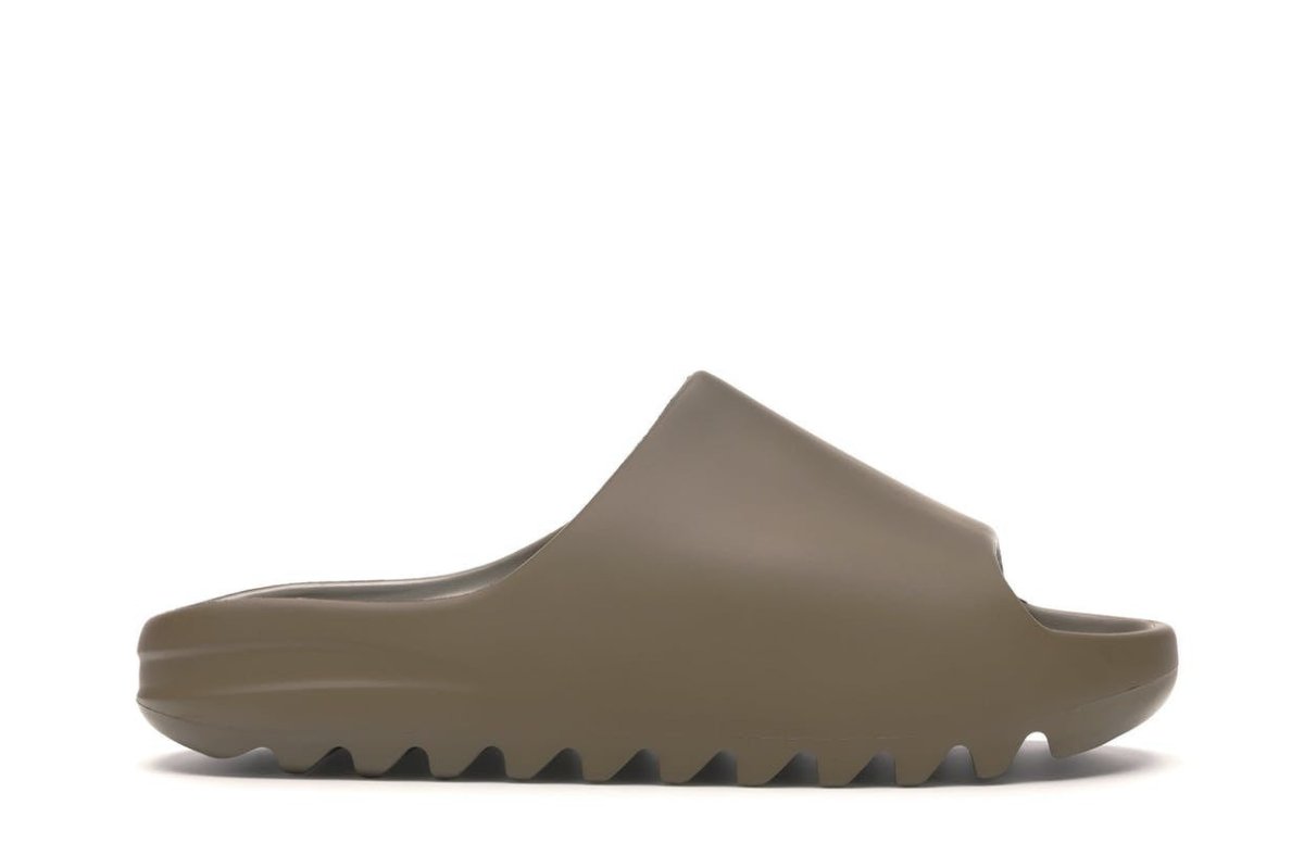 Adidas Yeezy Slides Earth Brown - La Familia Street Culture - YEEZY - Adidas Yeezy Slides Earth Brown - La Familia Street Culture - earth brown - slides - yeezy