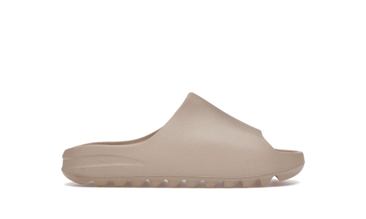 Adidas Yeezy Slides Pure - La Familia Street Culture - YEEZY - Adidas Yeezy Slides Pure - La Familia Street Culture - Adidas - Adidas Yeezy - Hype