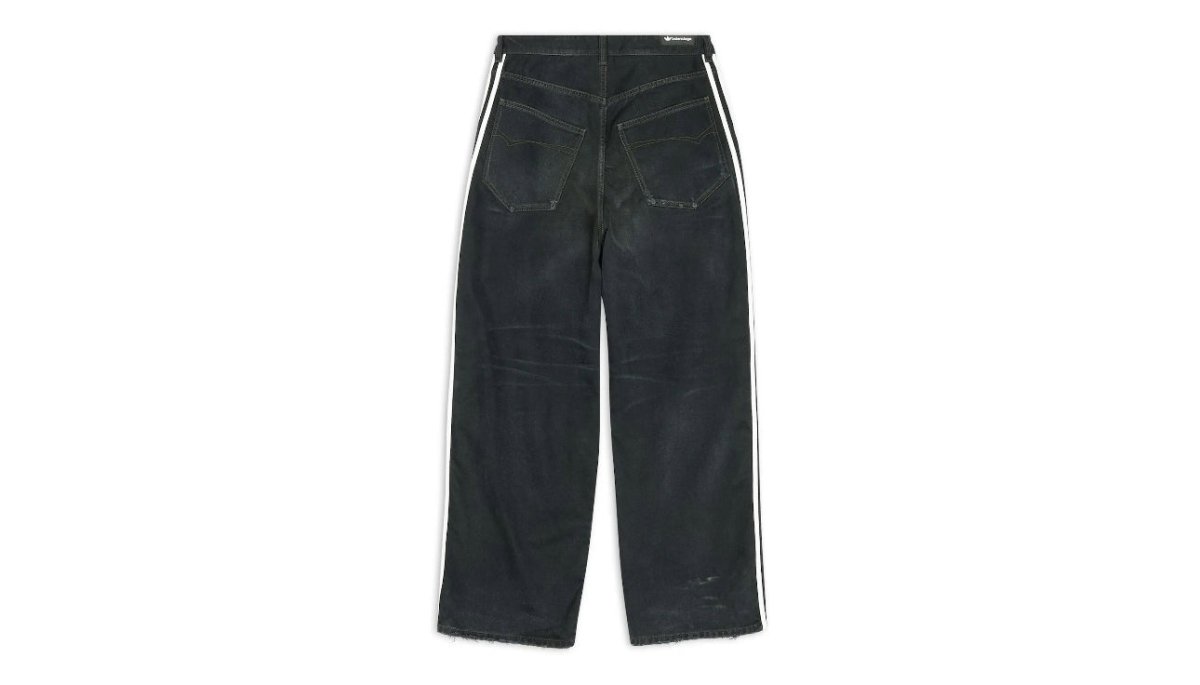 Balenciaga x Adidas large baggy black - La Familia Street Culture - Adidas - Adidas - Apparel - Balenci