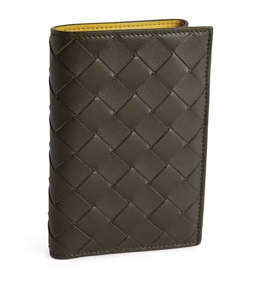 Bottega Veneta Passport Case Green - La Familia Street Culture - Bottega Veneta - Bottega Veneta Passport Case Green - La Familia Street Culture - Bottega Veneta Passport Case Green - 