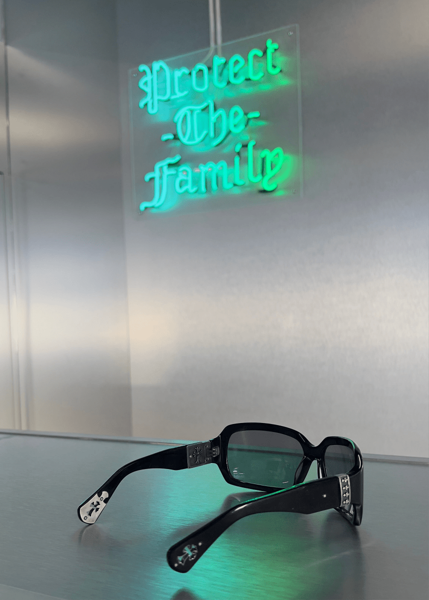 Chrome Hearts CREAM sunglasses Black - La Familia Street Culture - Chrome Hearts - Chrome Hearts CREAM sunglasses Black - California - Chrome Hearts CREAM sunglasses Black - Hype