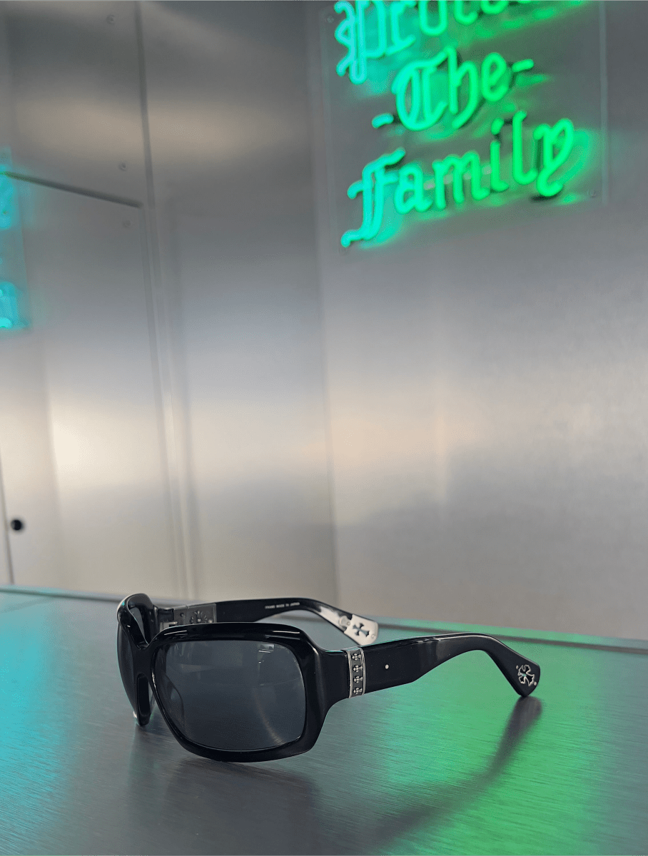 Chrome Hearts CREAM sunglasses Black - La Familia Street Culture - Chrome Hearts - Chrome Hearts CREAM sunglasses Black - California - Chrome Hearts CREAM sunglasses Black - Hype
