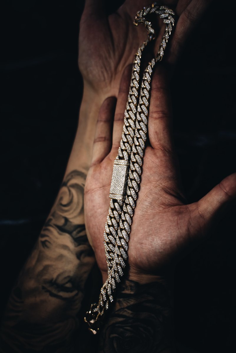 Diamond Miami Cuban Link Chain - La Familia Street Culture - Greg Yüna - Diamond Miami Cuban Link Chain - La Familia Street Culture - 
