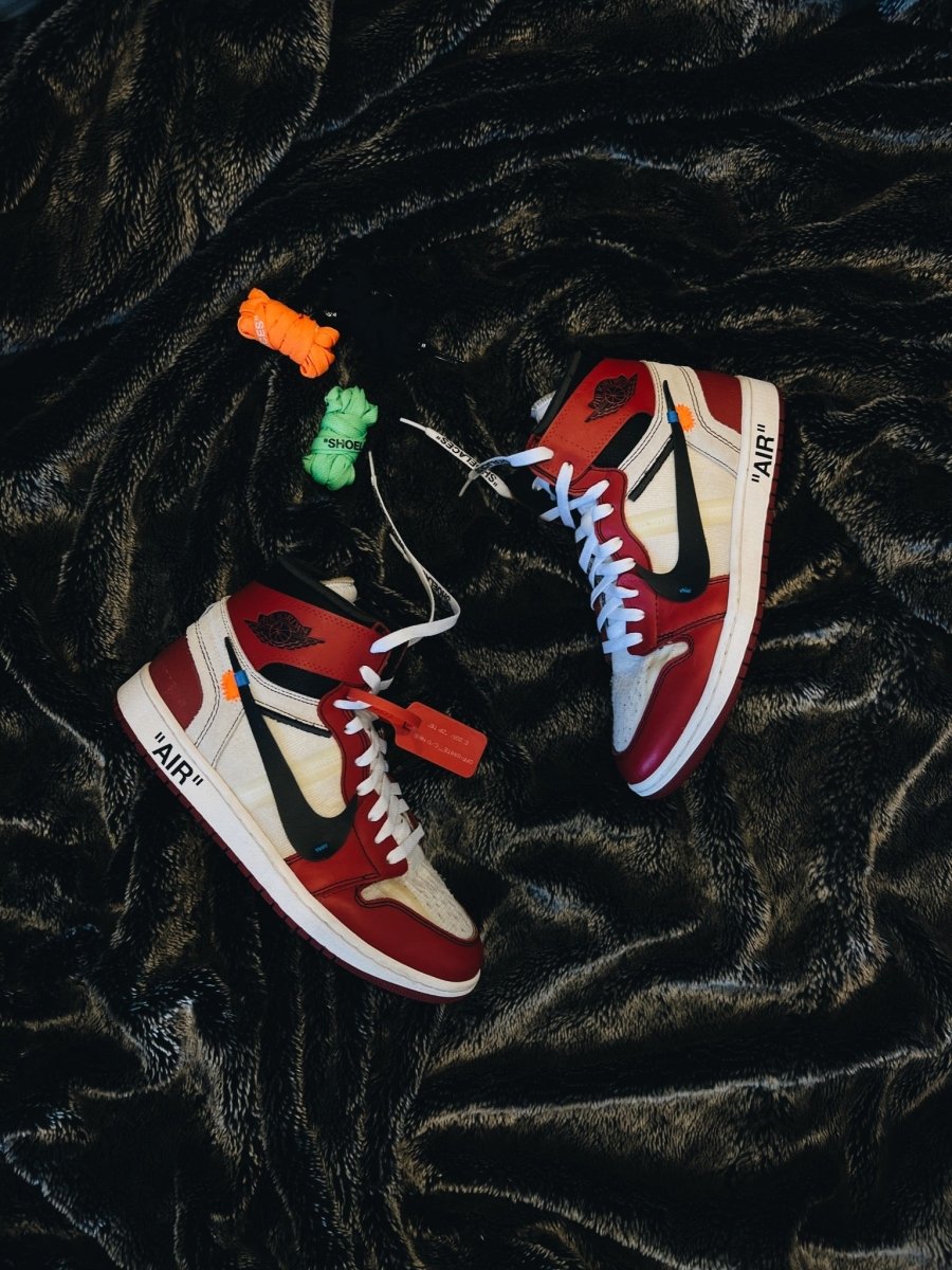 Jordan 1 Off - White retro The 10: Chicago - La Familia Street Culture - Air Jordan - Jordan 1 Off - White retro The 10: Chicago - La Familia Street Culture - Air Jordan - Chicago - Deconstructed