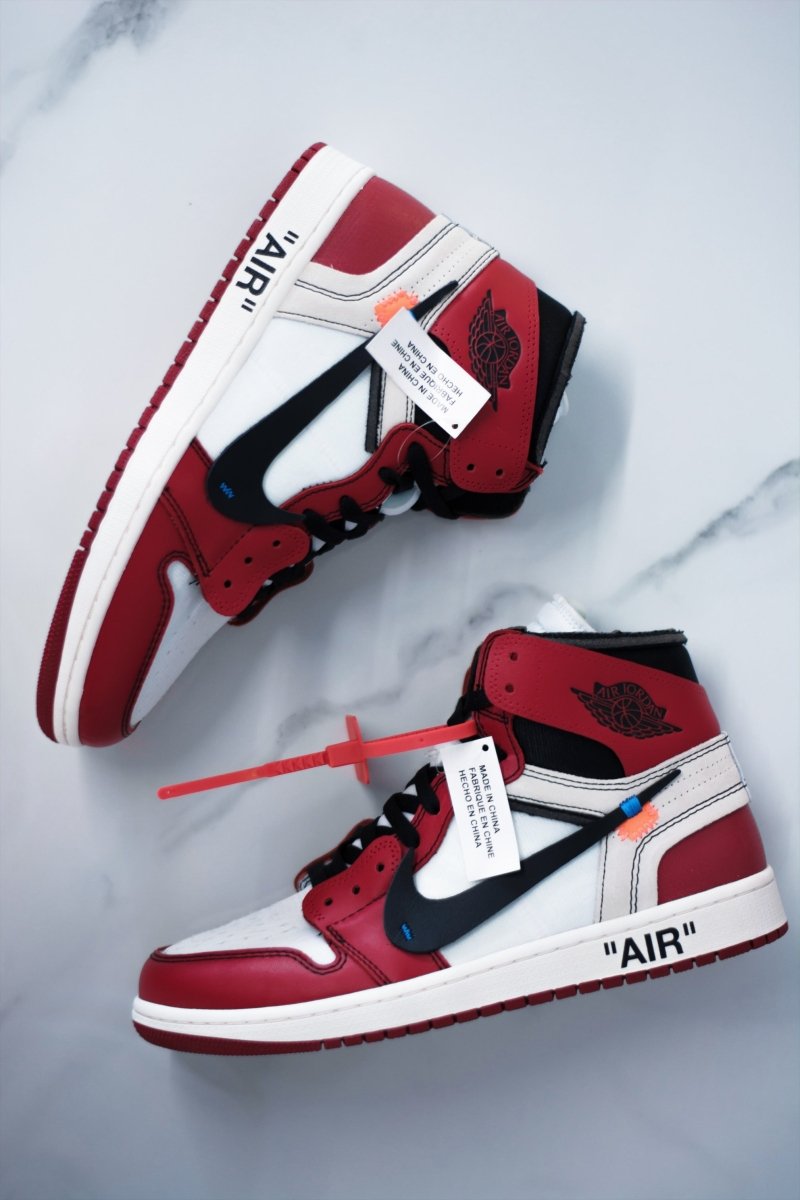 Jordan 1 Off - White retro The 10: Chicago - La Familia Street Culture - Air Jordan - Jordan 1 Off - White retro The 10: Chicago - La Familia Street Culture - Air Jordan - Chicago - Deconstructed