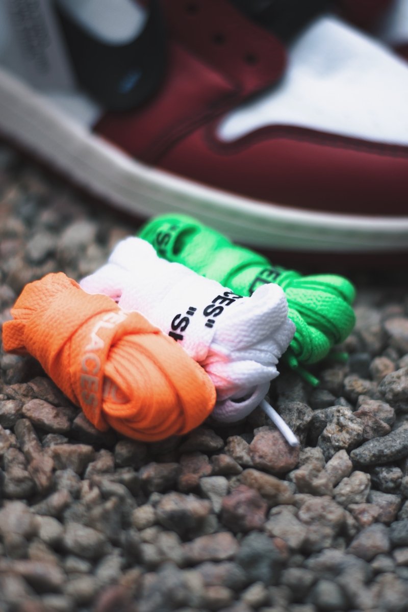 Jordan 1 Off - White retro The 10: Chicago - La Familia Street Culture - Air Jordan - Jordan 1 Off - White retro The 10: Chicago - La Familia Street Culture - Air Jordan - Chicago - Deconstructed