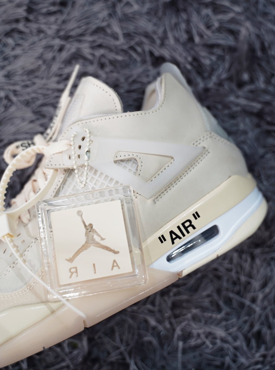 Jordan 4 retro Off - White sail (W) - La Familia Street Culture - Air Jordan - Jordan 4 retro Off - White sail (W) - La Familia Street Culture - Air Jordan - Air Jordan 4 - AJ