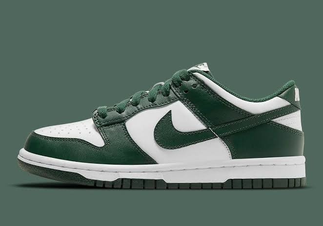 Nike Dunk Low “SPARTAN GREEN” - La Familia Street Culture - Nike - Nike Dunk Low “SPARTAN GREEN” - La Familia Street Culture - 