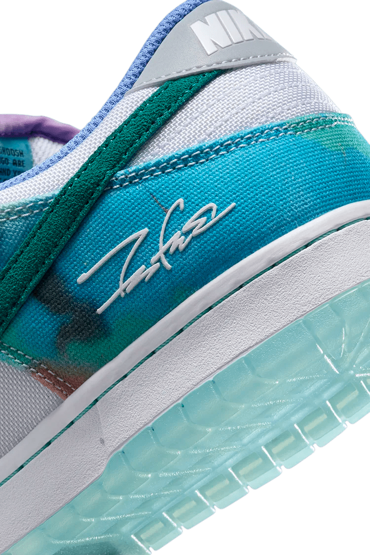 Nike SB Dunk Low x Futura Laboratories White and Geode Teal - La Familia Street Culture - Nike - Nike SB Dunk Low x Futura Laboratories White and Geode Teal - Nike SB Dunk Low x Futura Laboratories White and Geode Teal - 