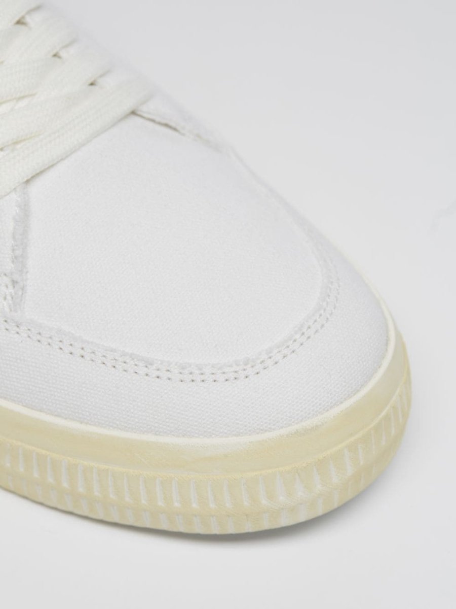 Off - White Low Vulcanized Sneakers White - La Familia Street Culture - Off - White - Off - White Low Vulcanized Sneakers White - 
