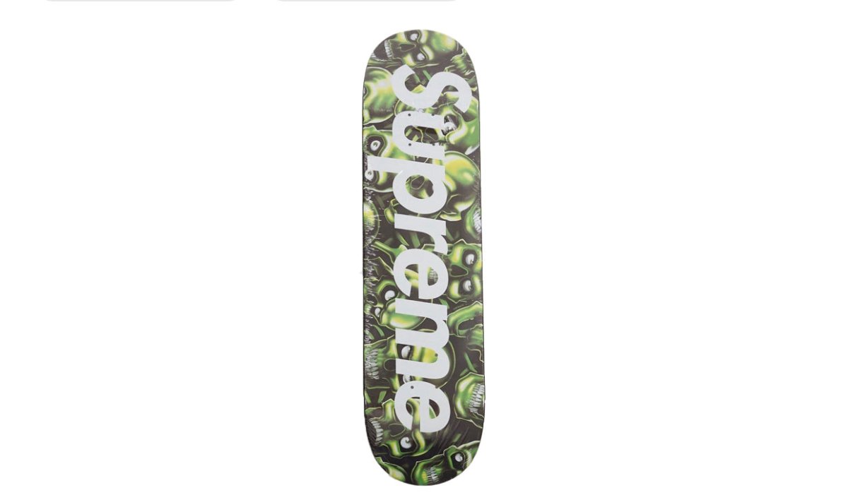Supreme Skull Pile Skateboard Deck - La Familia Street Culture - SUPREME - Supreme Skull Pile Skateboard Deck - La Familia Street Culture - 