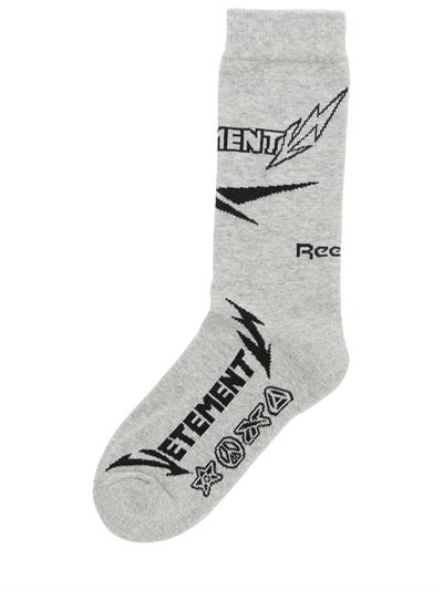 Vetements metal logo cotton blend socks - La Familia Street Culture - Vetements - Vetements metal logo cotton blend socks - La Familia Street Culture - 
