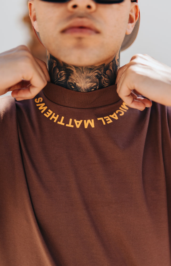 Micael Matthews Classic Cognac “Piece of Mind” Tee