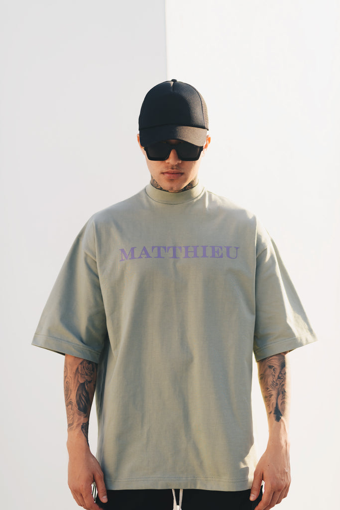 Micael Matthews Classic Smoke “Let Love Lead” Tee